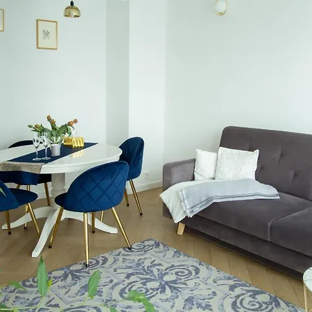 Nowy Przy Placu Szembeka