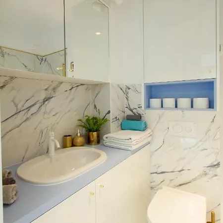 Apartman Nowy Przy Placu Szembeka *