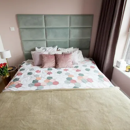 Nowy Przy Placu Szembeka * Varsó