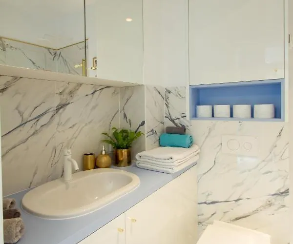 شقة Nowy Przy Placu Szembeka *