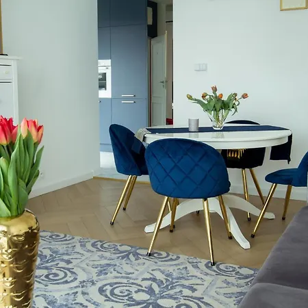 Nowy Przy Placu Szembeka Apartamento